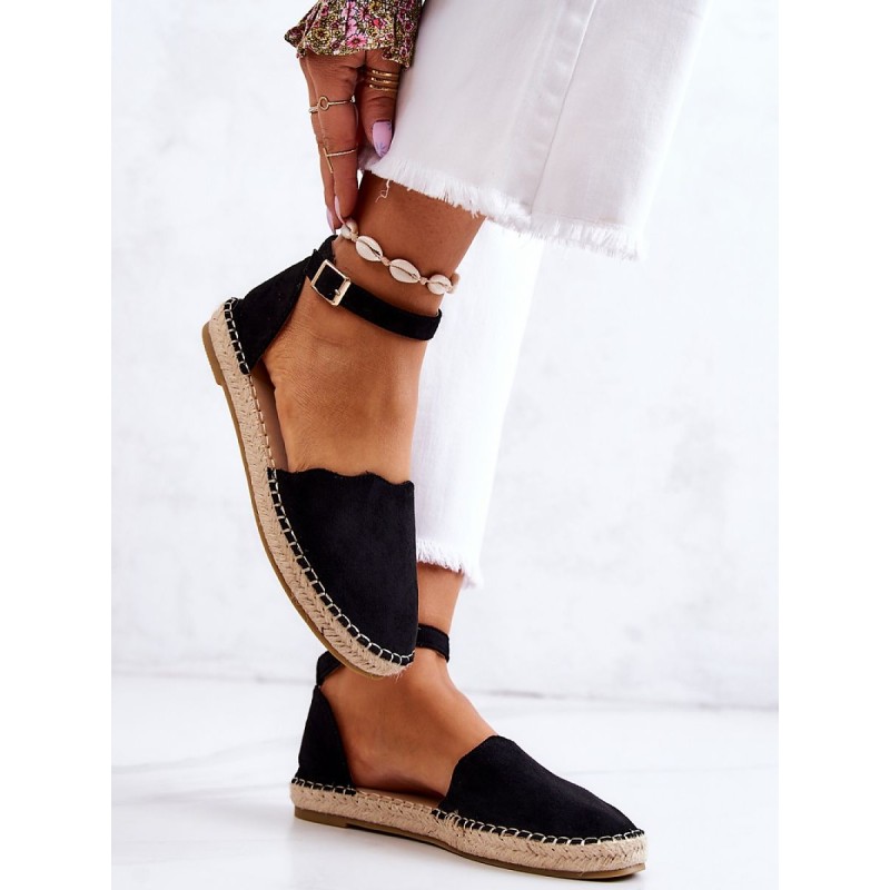  Espadrille Step in style 