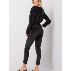  L`ensemble Relevance 